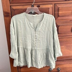 Hem & Thread Women’s Sage Babydoll Top Size Small NEW